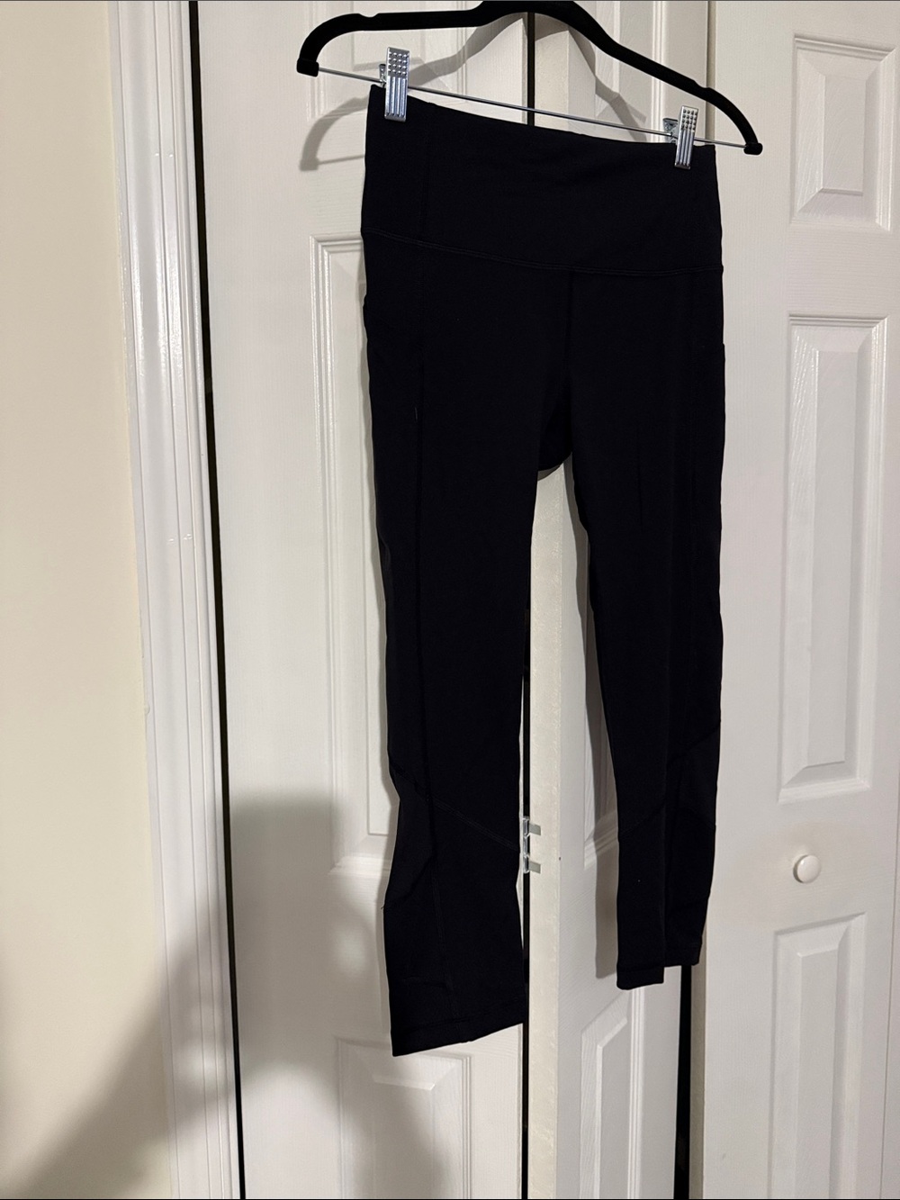 Lululemon vented Black High-Waist Women's Active Leggings